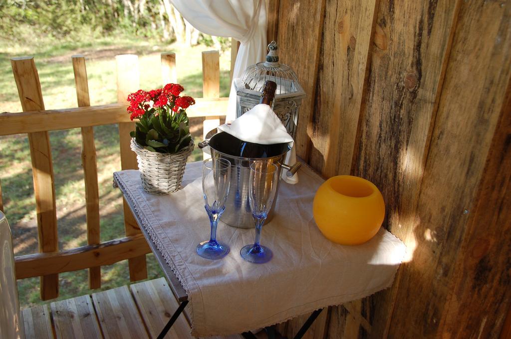 Le Lion D'Or En Perigord Bed & Breakfast Mauzac-et-Grand-Castang Exterior photo